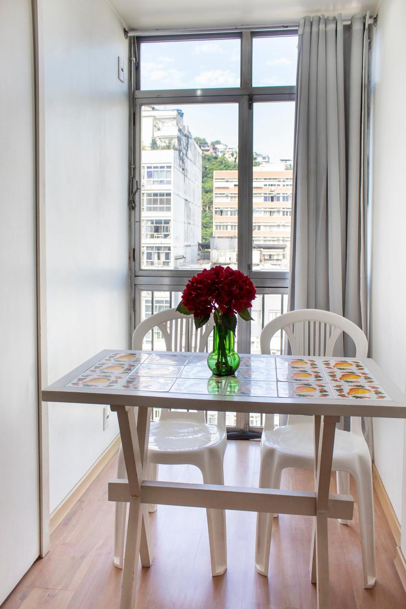 Copacabana Oceanview Suites: Beachfront Luxury with Modern Amenities Rio de Janeiro Exterior photo